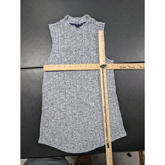 Antropologie PURE + GOOD Sleeveless Top with High 2 Neck Buttons & Round Hip Des - Picture 6 of 7